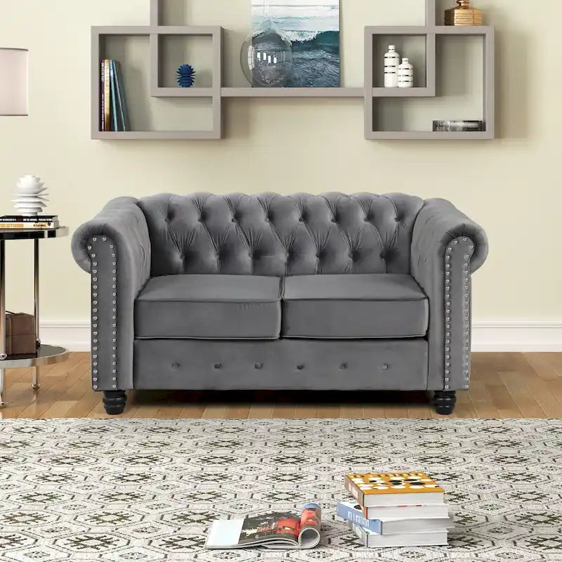 Causeuse Chesterfield en velours avec capitonnage, garniture cloutée et pieds en bois massif